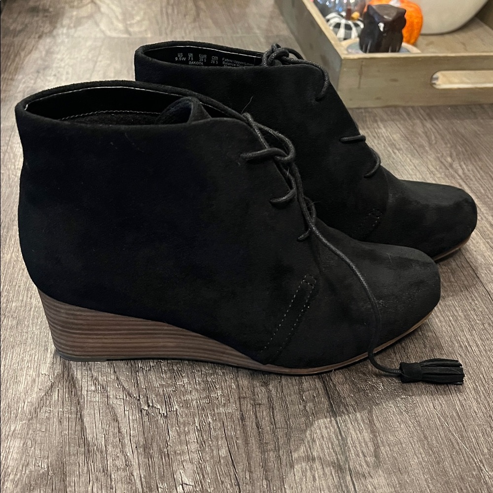 Dr. Scholl's Black Suede Comfort Shoes